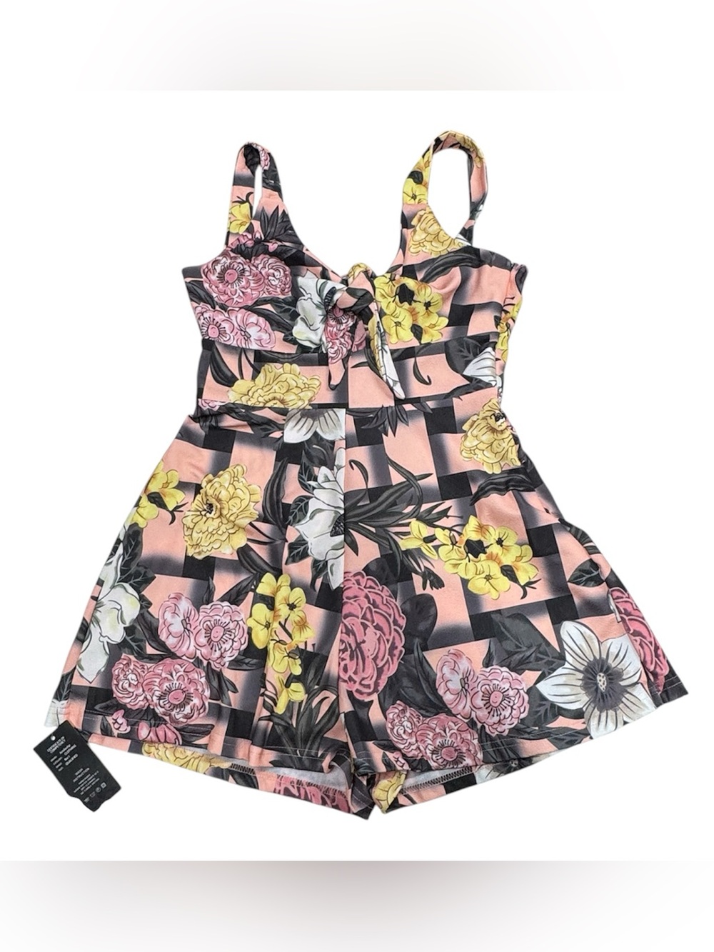Amiliashp brand size medium NWT floral patterned romper in perfect condition!